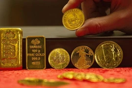 Giá vàng rớt mạnh