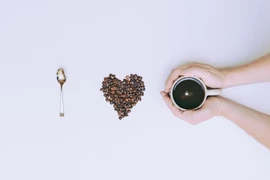 Chuyện gì xảy ra nếu ngày nào cũng uống 1 ly cà phê?