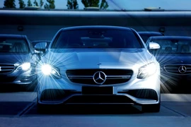 Đại gia bán xe sang đang 'lượm bạc cắc'