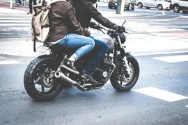 Vì sao nhiều người thích mua xe máy Honda hơn ô tô?