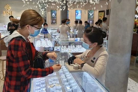 Đại gia vàng kiếm lãi hơn 1.000 tỉ đồng