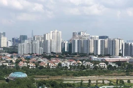 Chủ tịch bị tạm hoãn xuất cảnh, giá cổ phiếu của 'ông lớn' xây nhà giá rẻ lao dốc