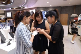 Ông lớn bán trang sức lãi lớn