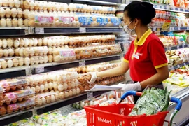 Điều gì xảy ra khi người dân thắt chặt ví tiền?