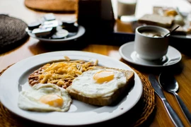 Ăn trứng mỗi ngày có làm tăng mức cholesterol?