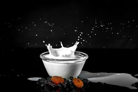 Chuyện gì xảy ra nếu uống sữa và ăn cá mỗi ngày?