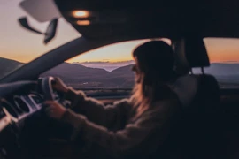 Vì sao lái xe theo kiểu 'bà ngoại' chỉ tốn 140.000 đồng tiền xăng cho 100 km?