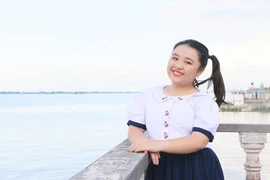 Khánh Hà 13 tuổi lấy nước mắt người xem với ca khúc về cha