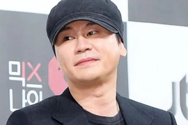 Chủ tịch YG Entertainment chính thức từ chức sau bao scandal