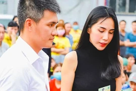 Thủy Tiên, Công Vinh cứu trợ 13.000 người dân Quảng Bình