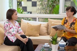 Phương Dung la mắng nàng dâu vì không biết chăm sóc con nhỏ