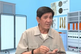 Đau lưng hơn 10 năm, người đàn ông bị bại mông do bệnh trở nặng
