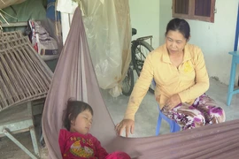 2 người phụ nữ với '2 lần làm mẹ' sẵn sàng hy sinh vì con cháu