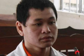 Bênh anh cọc chèo, nhận 18 tháng tù