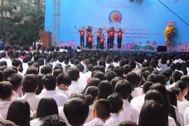 Học sinh hào hứng với cuộc thi Luật gia tương lai