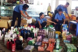 Rắc rối phiên tòa BQL chợ giữ hàng của tiểu thương