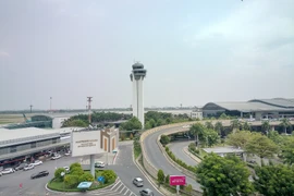 Nguyên nhân hoạt động bay tại Tân Sơn Nhất bị ùn tắc