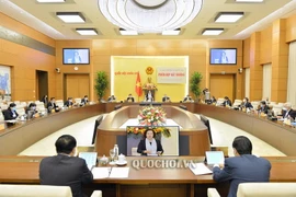 Toàn cảnh phiên họp bất thường của UBTVQH sáng 8-4. Ảnh: Quochoi.vn