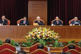 Hội nghị lần thứ nhất Trung ương khóa XIII bầu Bộ Chính trị 