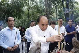 Chủ tịch nước dâng hương tại Khu di tích Quốc gia đặc biệt Tân Trào