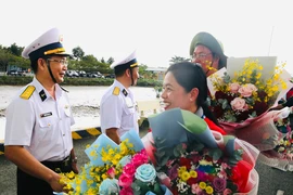 Kết thúc tốt đẹp chuyến thăm quân và dân các đảo phía Tây Nam