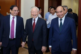 Bộ Chính trị triển khai Nghị quyết về vùng đồng bằng sông Hồng