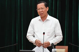 Chủ tịch UBND TP.HCM Phan Văn Mãi phát biểu tại buổi làm việc. Ảnh: A.DŨNG