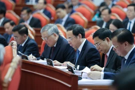 Chủ tịch nước Võ Văn Thưởng điều hành thảo luận ngày làm việc thứ ba Hội nghị Trung ương 8