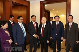 Hình ảnh Tổng Bí thư cùng các đại biểu tại phiên khai mạc Hội nghị Trung ương 8