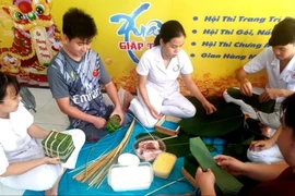 Đại úy mất 2 chân khi bắt 'cát tặc' gói bánh tét cùng bác sĩ