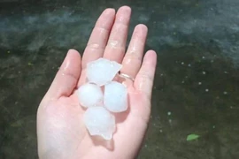 Hà Nội xuất hiện mưa đá