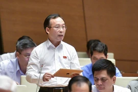 Cha, mẹ, vợ, chồng, con… không được cùng đăng ký tham gia đấu giá 