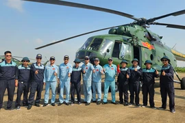 Những 'chàng trai bầu trời' của lực lượng không quân sau màn trình diễn đầy ấn tượng sáng 30-4