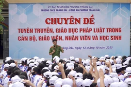 Đồng Nai: Công an tuyên truyền cho 2.000 học sinh, giáo viên nhận diện lừa đảo, bắt cóc online