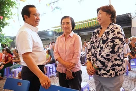 Quy định mới của Bộ Chính trị về trách nhiệm của người đứng đầu trong tiếp và đối thoại với dân