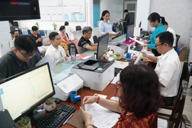 Sửa Nghị quyết 98: Kiến nghị bổ sung quy định bảo vệ cán bộ, xác định rõ quỹ lương tính thu nhập tăng thêm