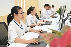 Từ nay, người dân được làm thủ tục hành chính trực tuyến qua VNeID
