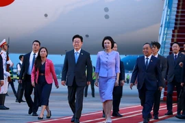 Tổng thống Hàn Quốc Lee Jae Myung và Phu nhân đến Hà Nội, bắt đầu thăm cấp Nhà nước Việt Nam