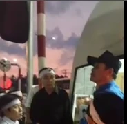 Tranh cãi vì trạm thu phí đòi thu phí xe đưa tang