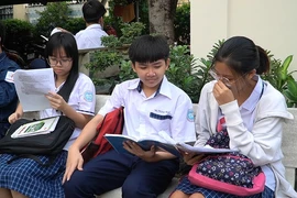 Ngày đầu thi tuyển sinh lớp 10, thí sinh dự đoán đề dễ 