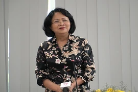 Phó Chủ tịch nước xúc động khi thăm hai bé Trúc Nhi- Diệu Nhi