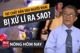 Nóng hôm nay 26-4: Tạt phân vào người khác bị xử lí ra sao?