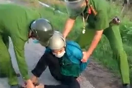 Video: Thưởng nóng tập thể, cá nhân bắt đối tượng tàng trữ ma túy số lượng lớn 