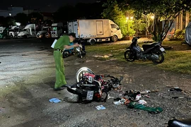 Video: Gặp nạn trên đường về phòng trọ, ba cha con thương vong