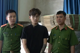 Lãnh 8 năm tù vì sản xuất, buôn bán mũ bảo hiểm giả 1 thương hiệu nón