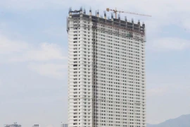 Lập lại phương án tháo dỡ 3 tầng xây vượt cao ốc ở Khánh Hòa