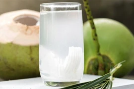 Nước dừa có thể giúp giải độc tố cho thận