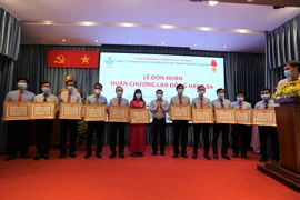 Công ty môi trường đô thị TPHCM đón nhận Huân chương Lao động Hạng Ba