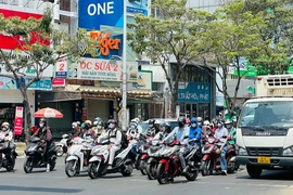Chỉ số UV nhiều nơi nguy cơ gây hại rất cao trong những ngày tới