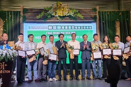 Gần 50% sản phẩm nhựa sử dụng một lần rồi thải bỏ